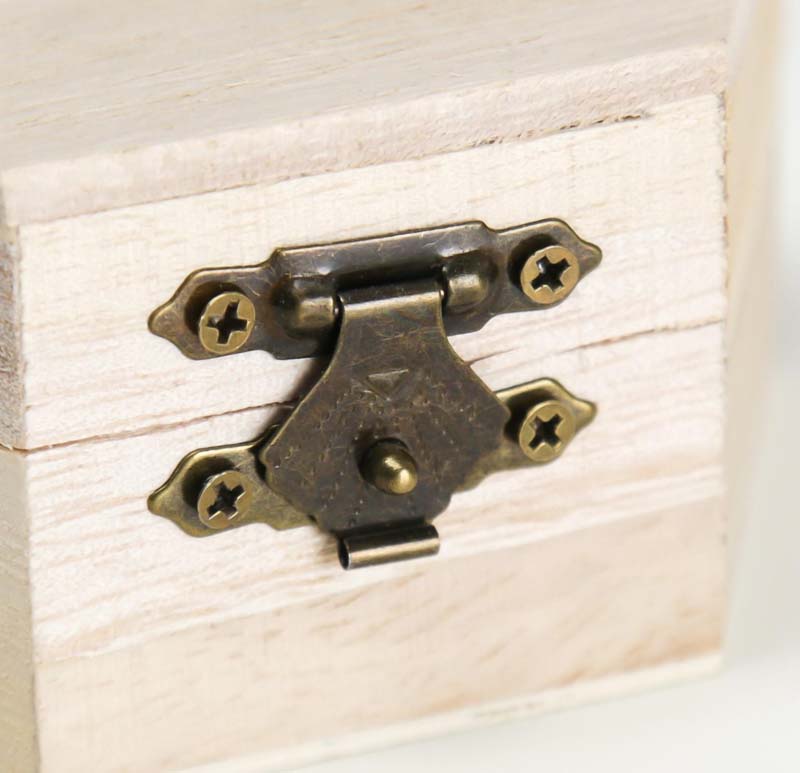 Шкатулка 9х4,5х8см. шестигранник