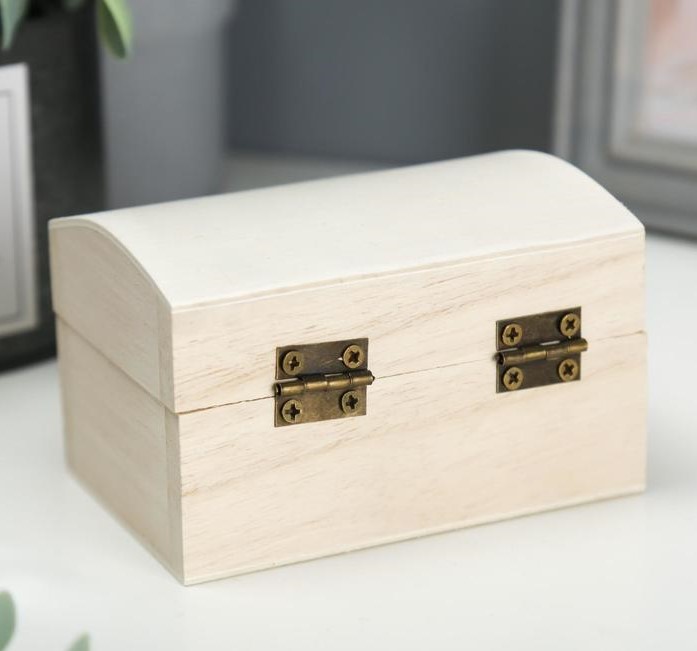 Шкатулка ларь 9,5х6х6,5см.