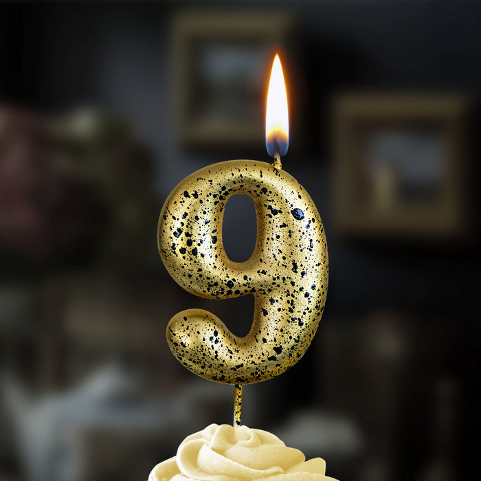 Свеча для торта цифра "9" золотые брызги"