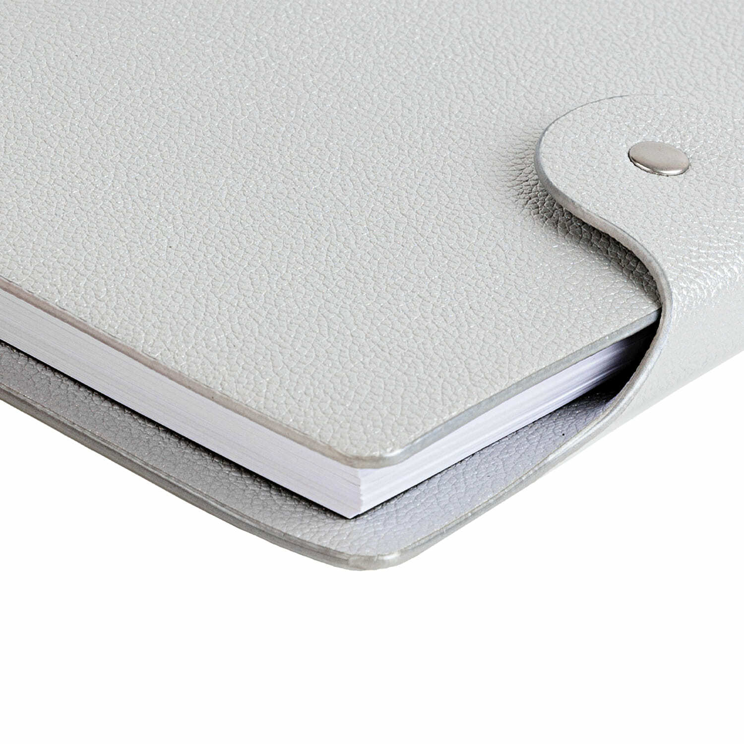 Ежедневник недатир. а5 bruno visconti "torino" серебряный,гребень,с хлястиком на кнопке,кож.зам.