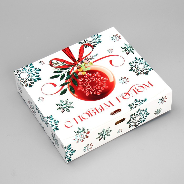Коробка "снежинки" 20х18х5см