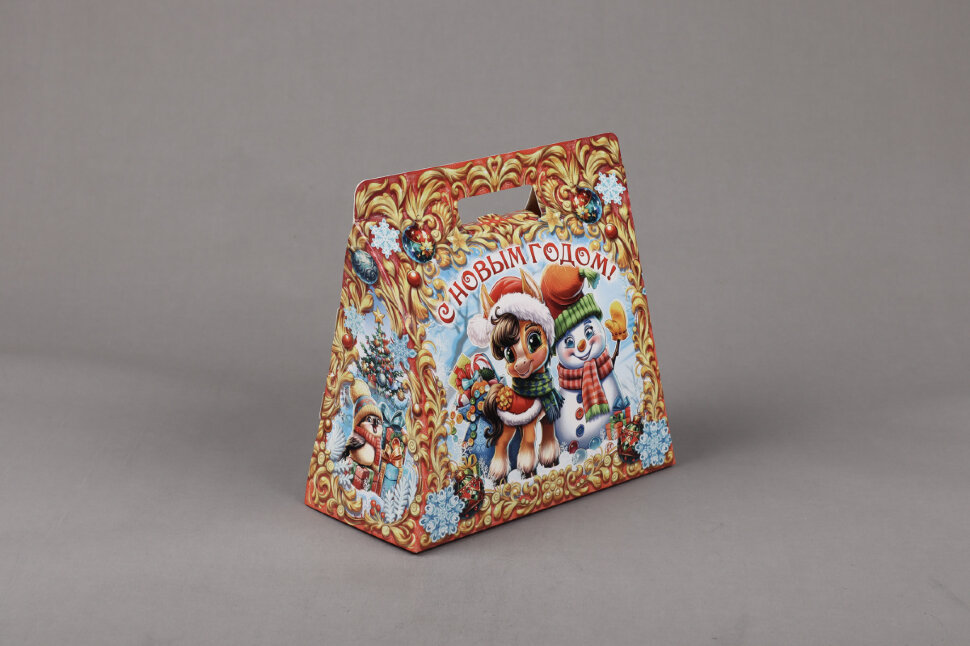 Коробка для конфет 1,2кг "сумка с лошадкой"