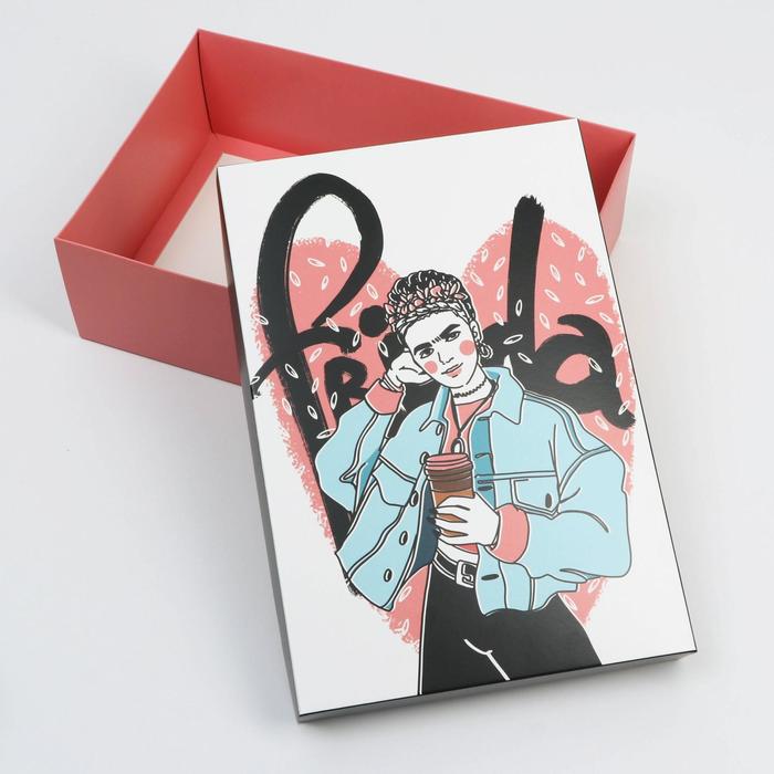 Коробка подарочная "фрида" 30х20х9см