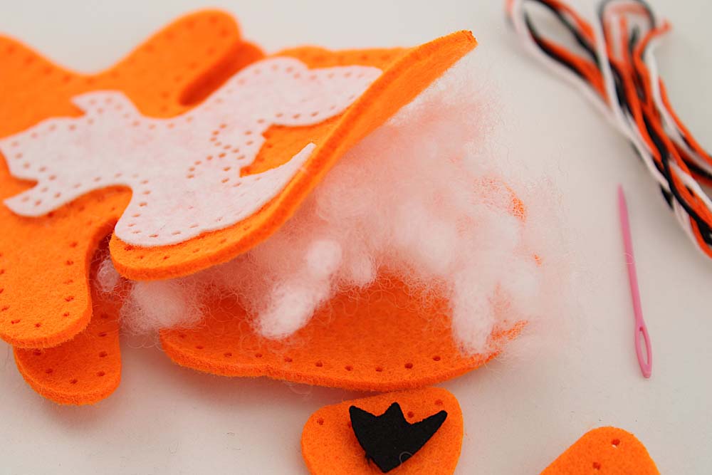 Набор д/изготов.игрушки из фетра "бельчонок"