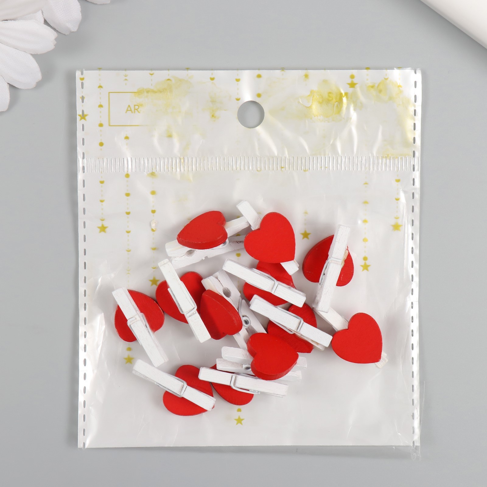 набор декор. прищепок "сердечки красные" 12шт 1,5х2,5см Набор декор. прищепок "сердечки красные" 12шт 1,5х2,5см