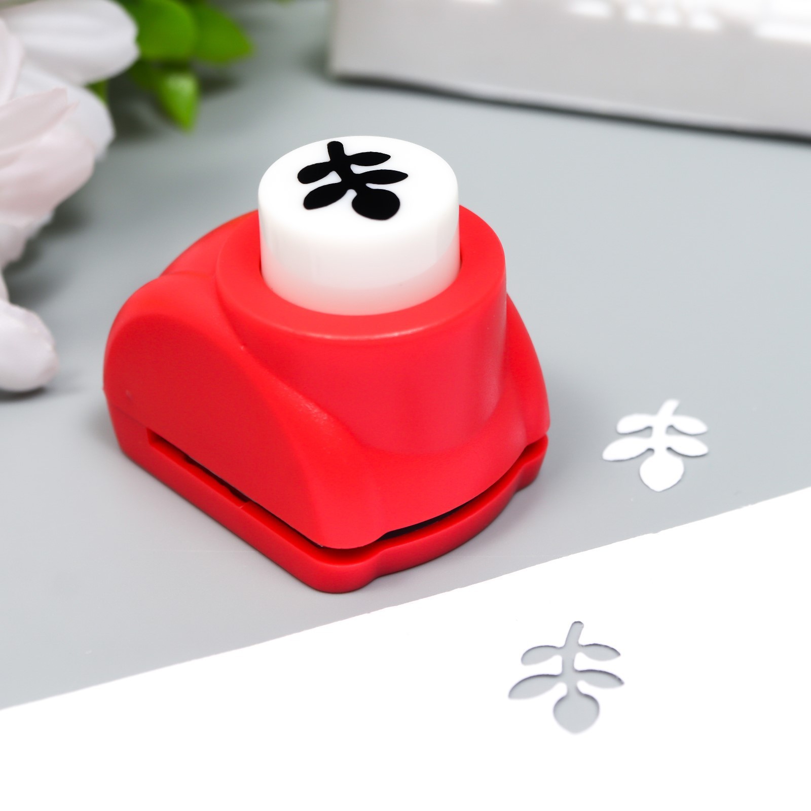 Дырокол фигурный "веточка" микс 1,8см