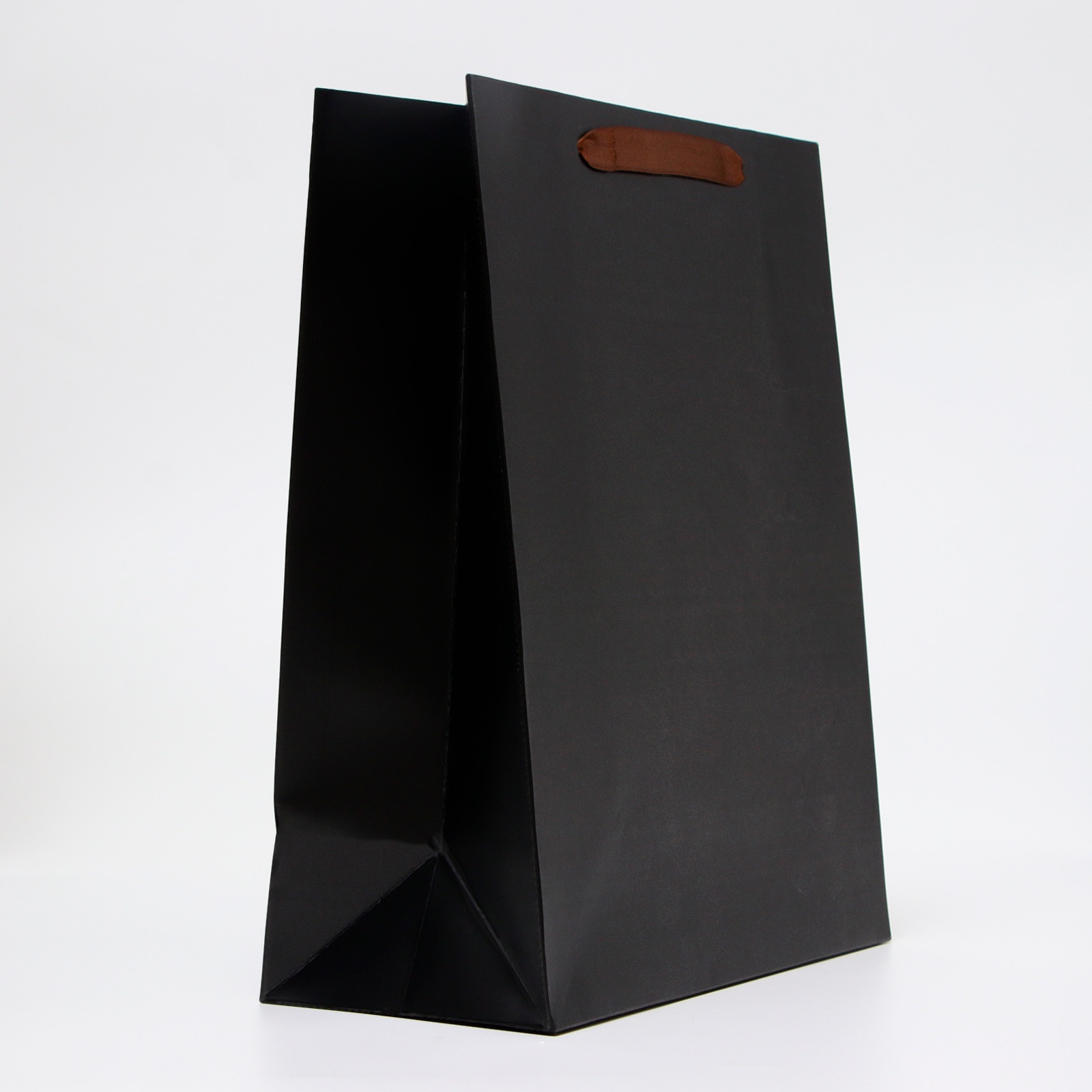 Пакет подарочный чёрный (26х32х12см)
