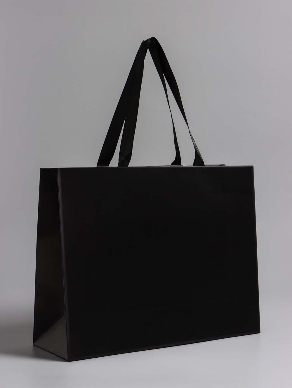 пакет подарочный чёрный (32х25х11см) Пакет подарочный чёрный (32х25х11см)