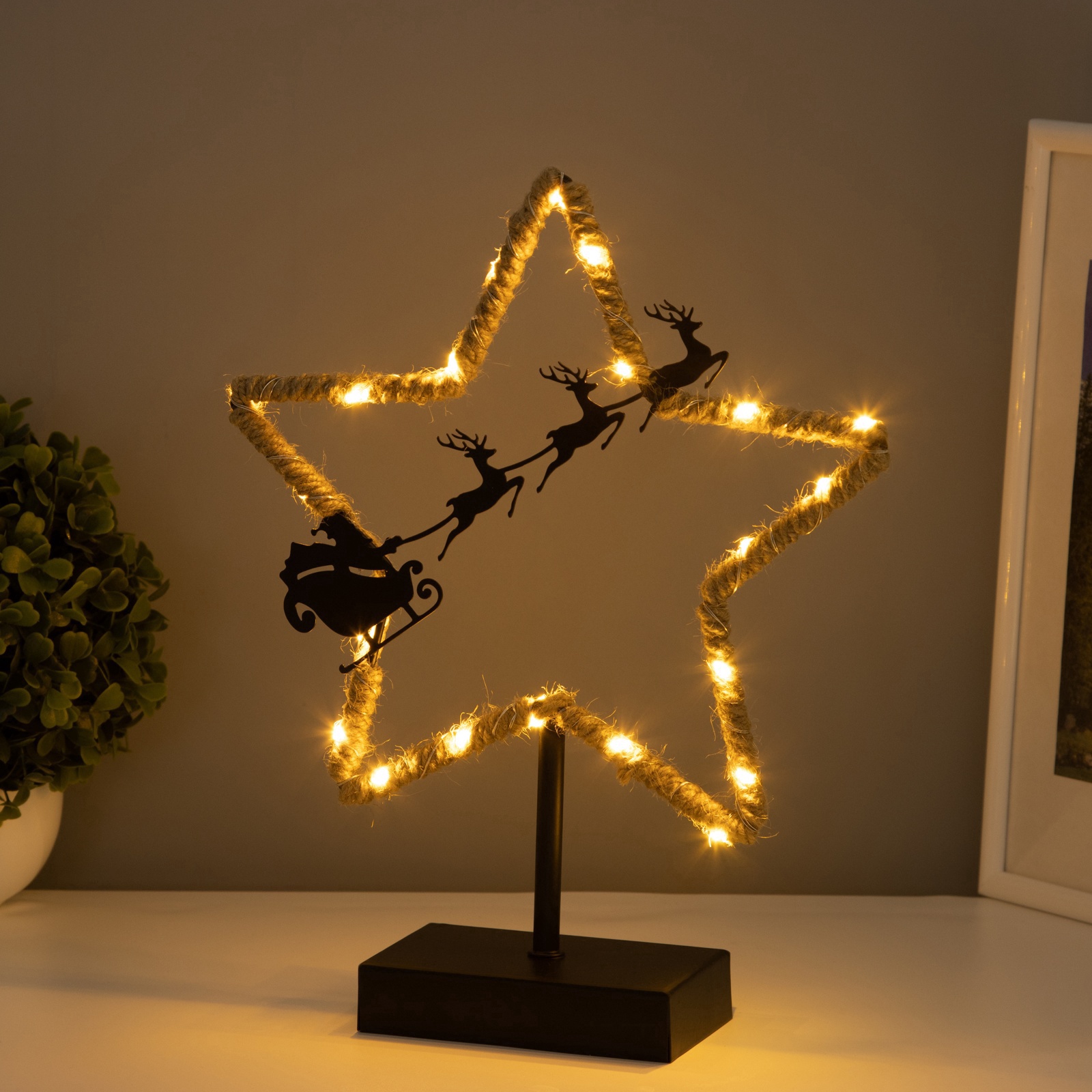 фигура светодиодная "новогодние сани" 7х25х33смна батарейках Фигура светодиодная "новогодние сани" 7х25х33смна батарейках