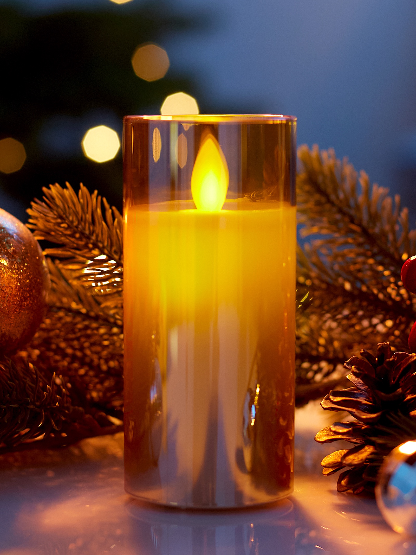 фигура светодиодная свеча "золотистая" 12х5,5см на батарейках Фигура светодиодная свеча "золотистая" 12х5,5см на батарейках