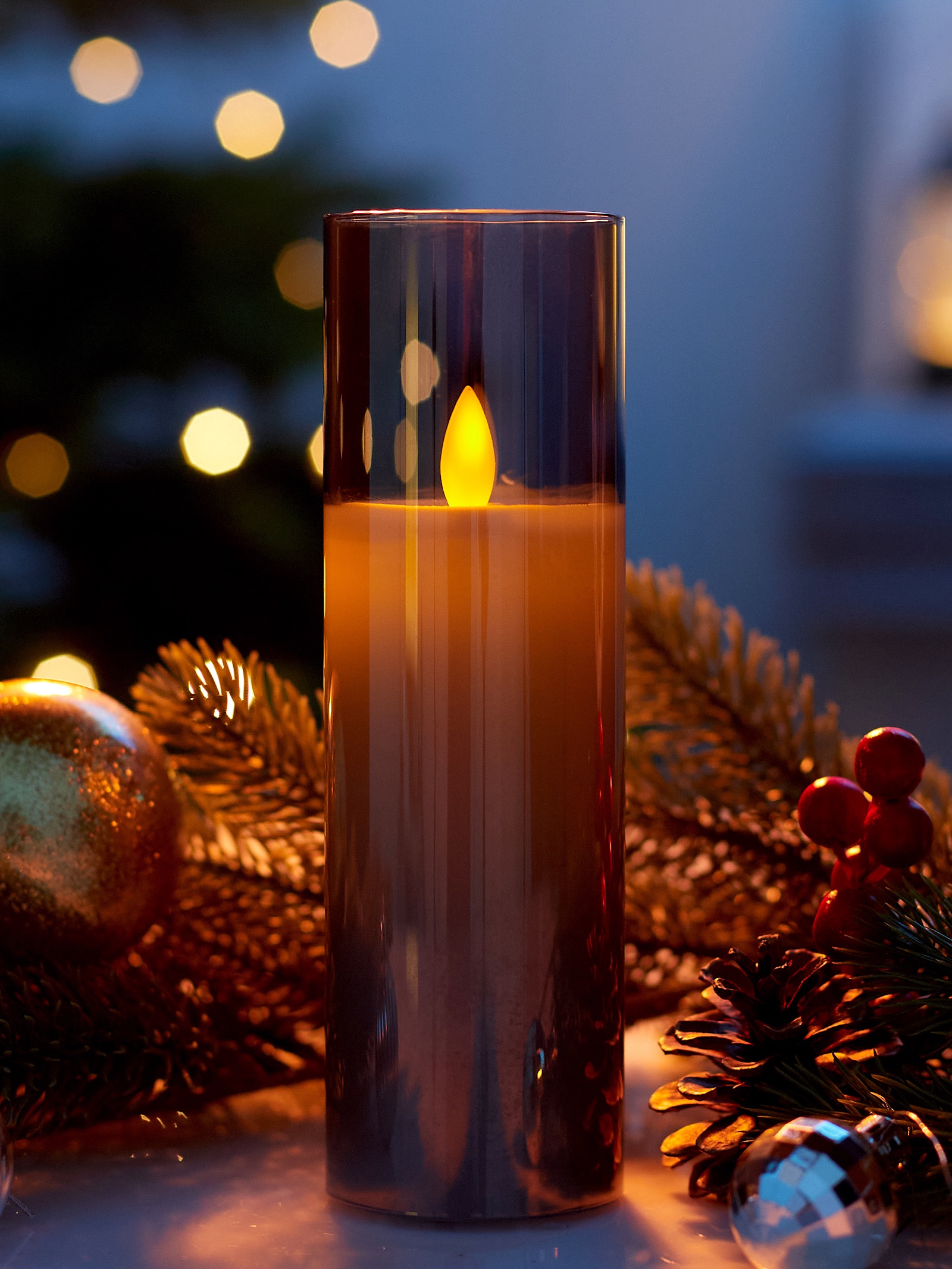 фигура светодиодная свеча "серебристая" 16х5,5см на батарейках Фигура светодиодная свеча "серебристая" 16х5,5см на батарейках