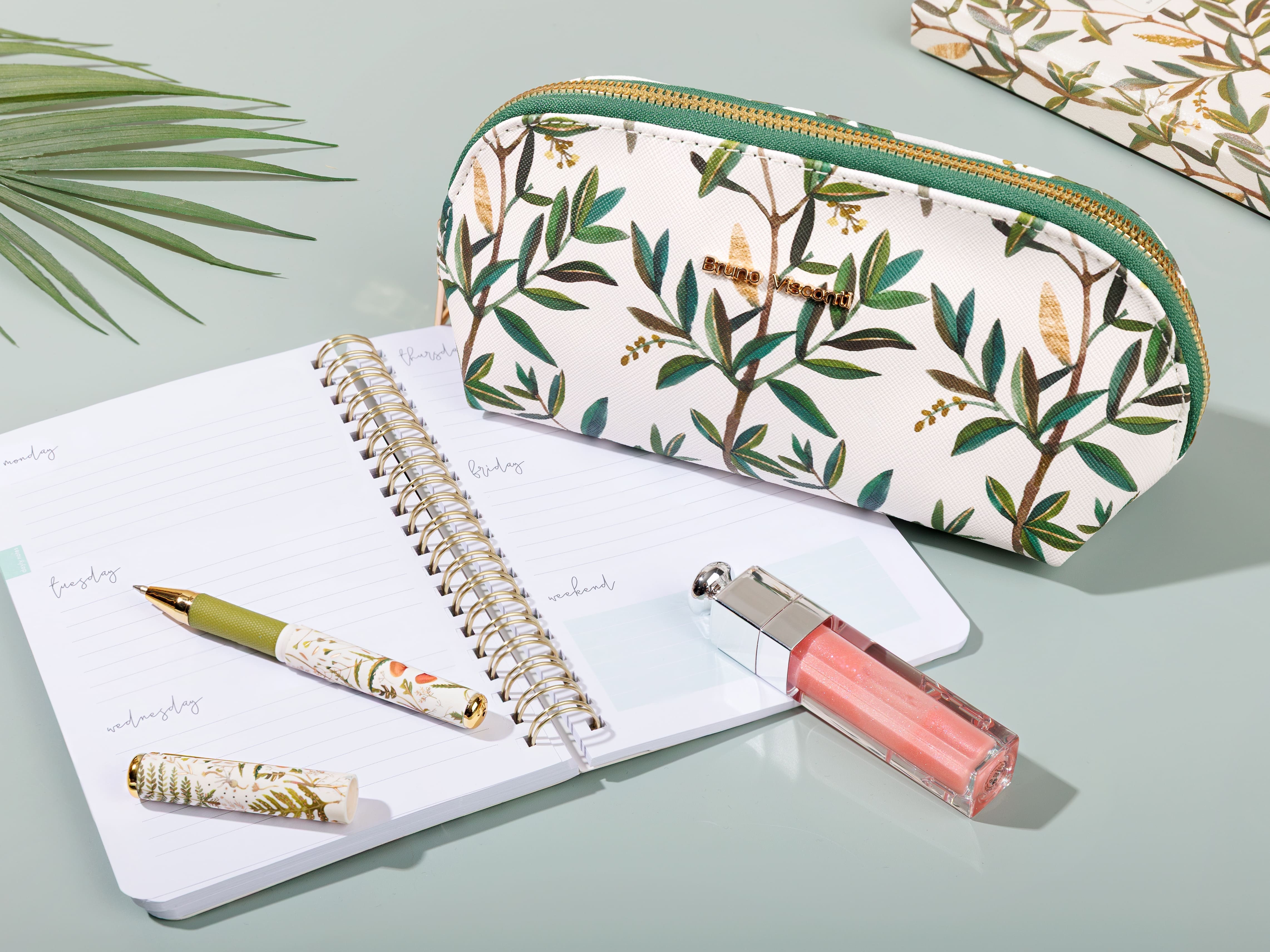 Косметичка bruno visconti "flora. олива" 225х80х100мм кож.зам.