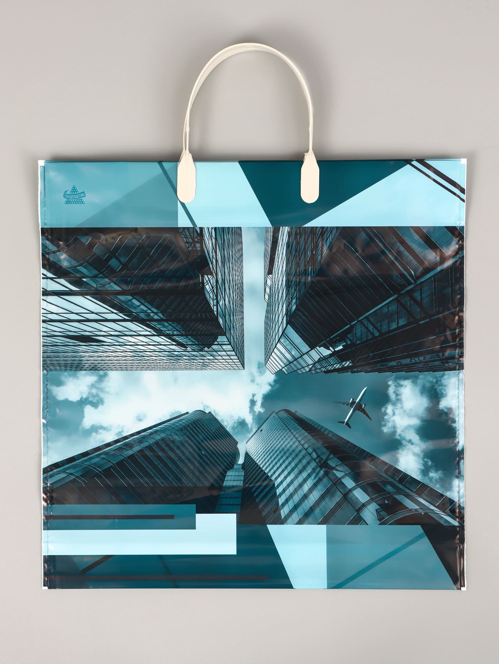 Пакет универсальный 34х35см "полёт" пл.ручка 100мкм