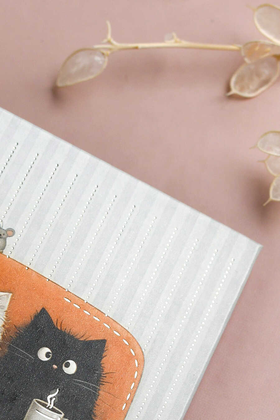 Книжка записная 105х105мм тв.обл. 48л. кл. "мышь и три кота" (феникс+) глянц.лам.,тиснен.фольгой